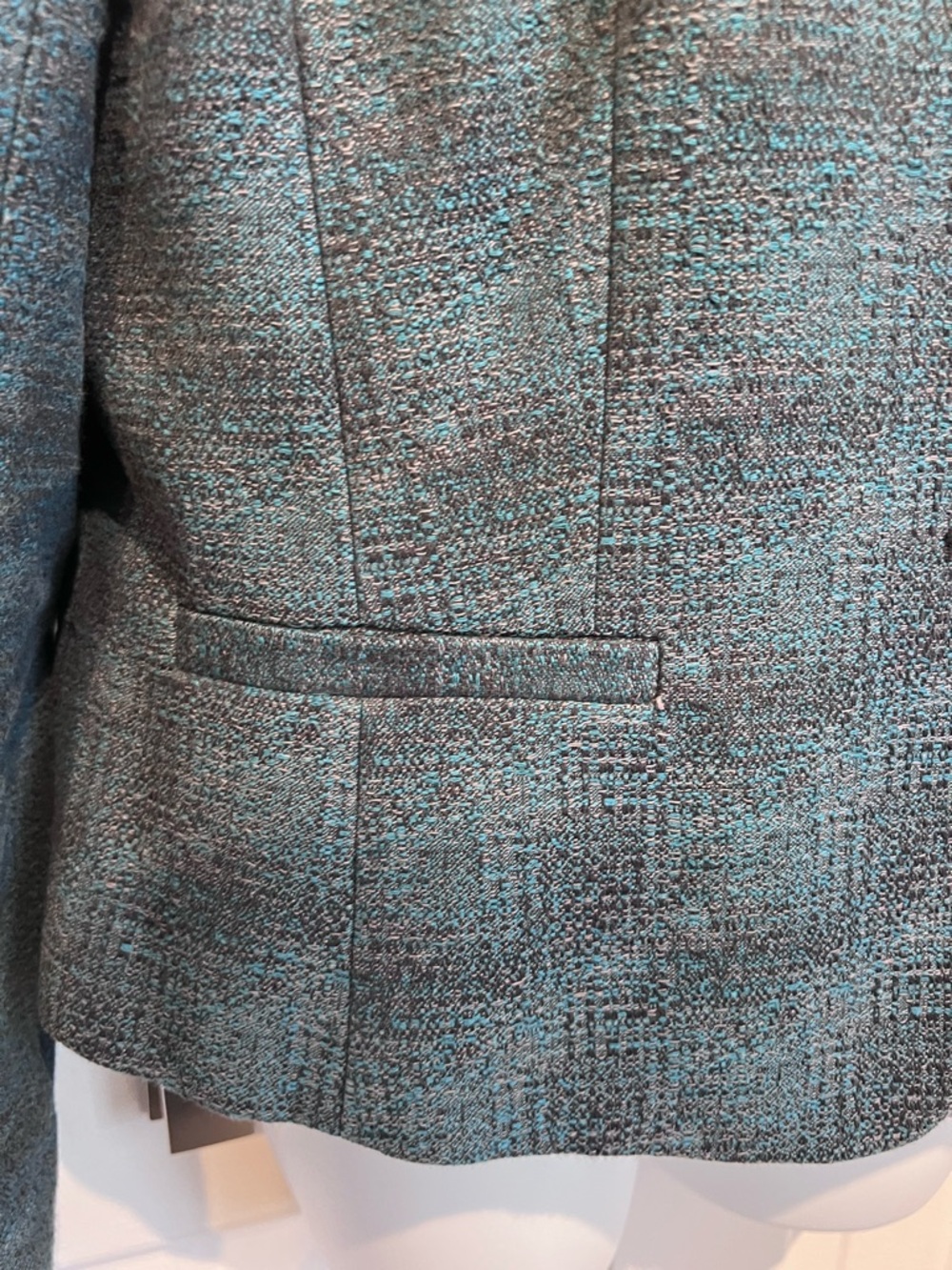 Ann Taylor Blueish Green Hints of Purple 2 Button Closure Lined Blazer Size 14P - Picture 5 of 10